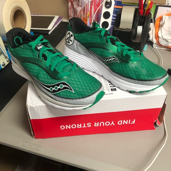 saucony women's kinvara 7 running shoe